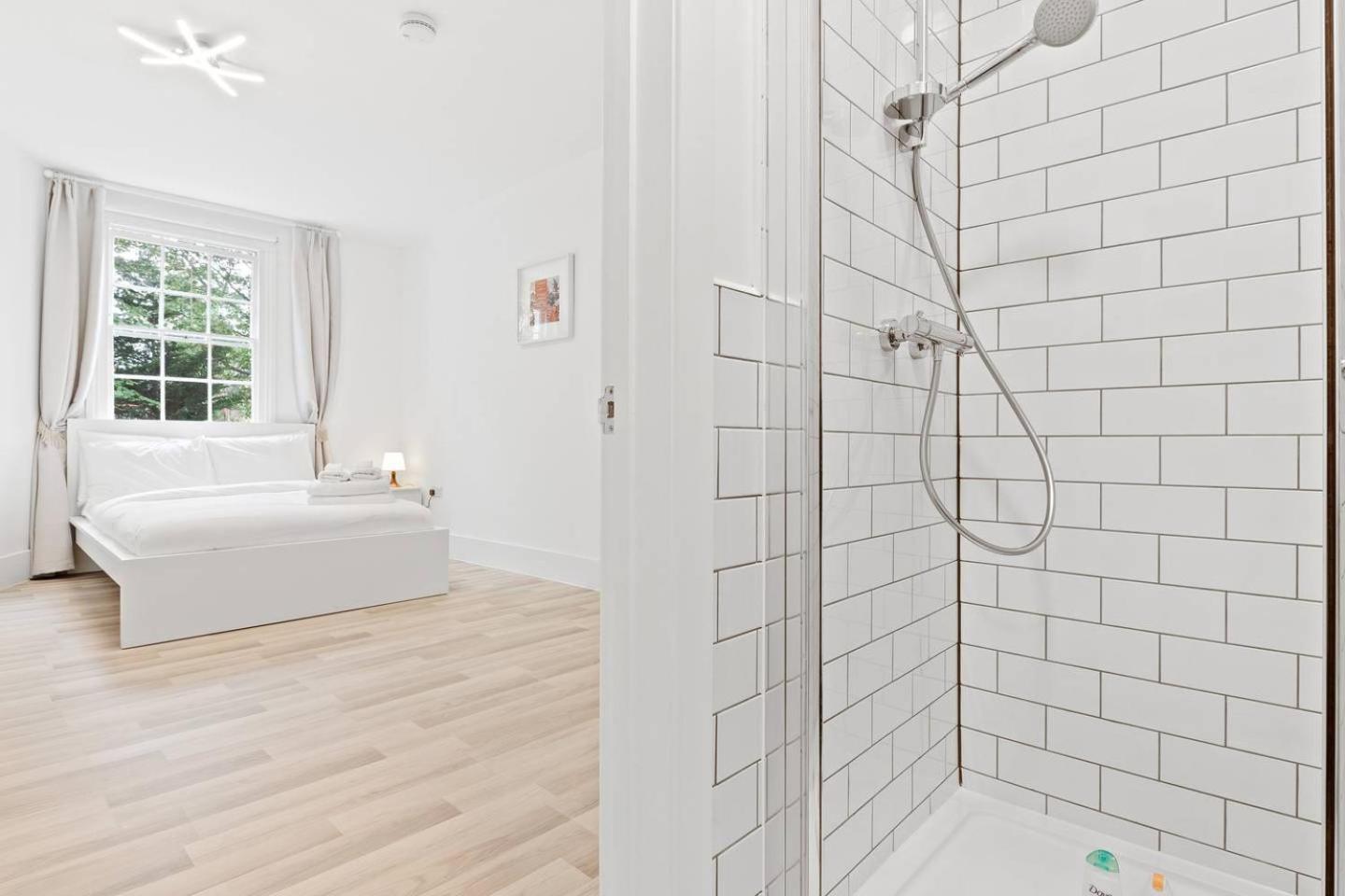 Airy Spacious 1 Bedroom Aprtment With Garden In Brixton ลอนดอน ภายนอก รูปภาพ