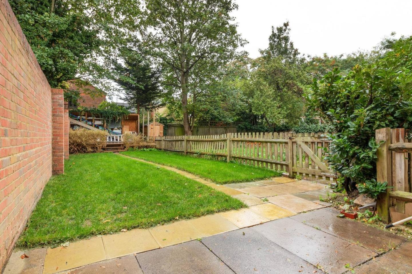 Airy Spacious 1 Bedroom Aprtment With Garden In Brixton ลอนดอน ภายนอก รูปภาพ