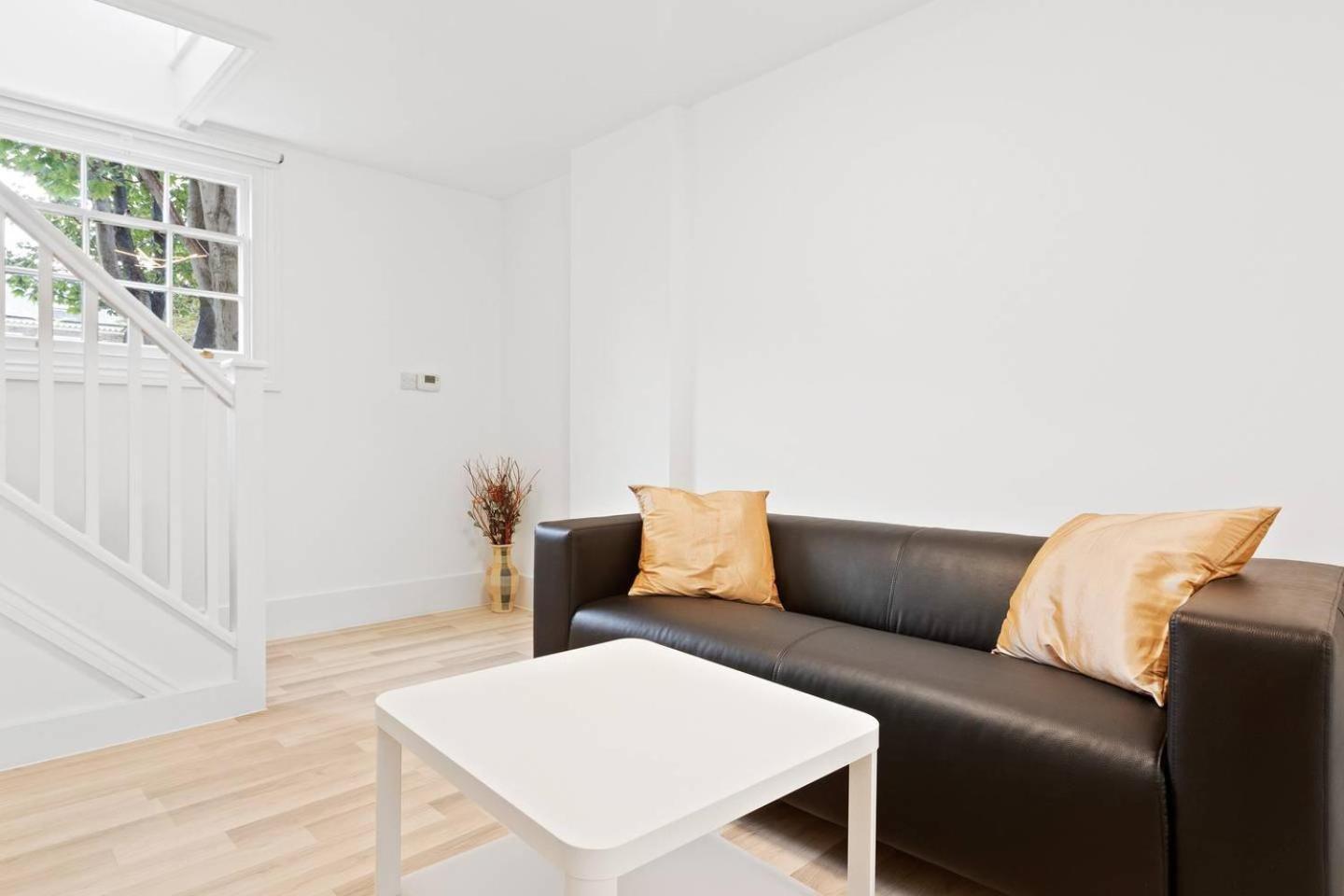 Airy Spacious 1 Bedroom Aprtment With Garden In Brixton ลอนดอน ภายนอก รูปภาพ